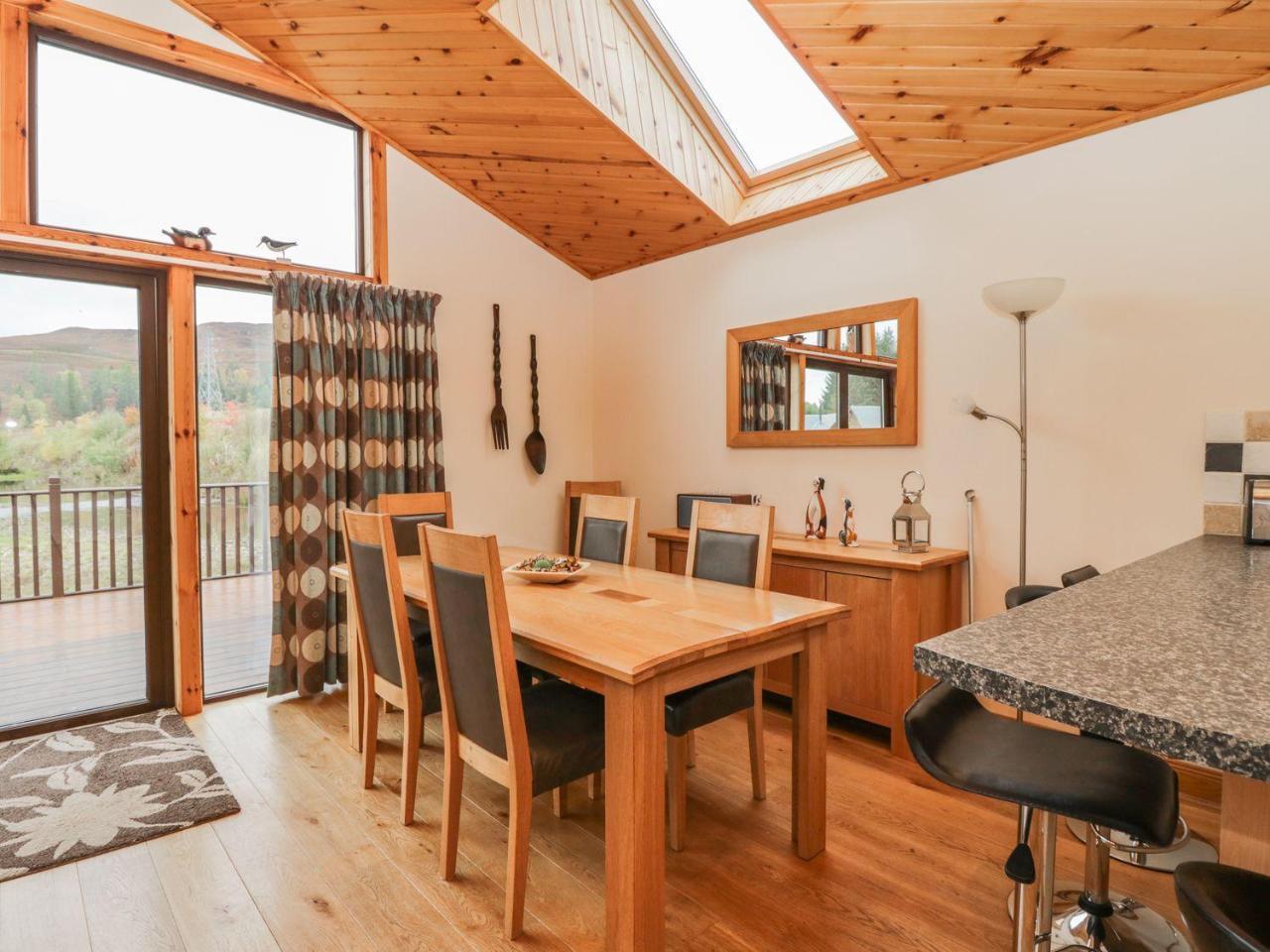 Burnside Lodge Lodge 1, Glengoulandie Aberfeldy Esterno foto