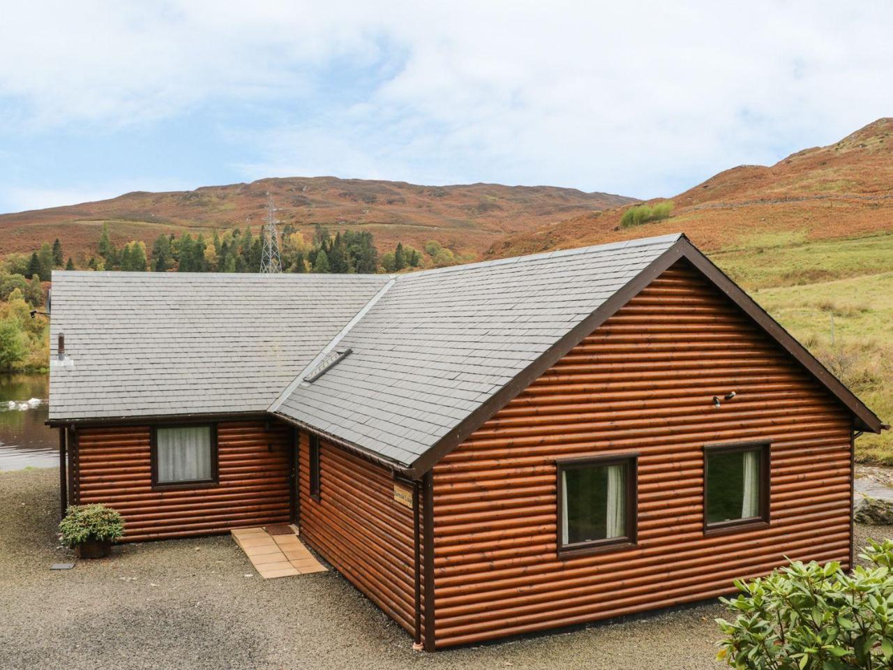 Burnside Lodge Lodge 1, Glengoulandie Aberfeldy Esterno foto
